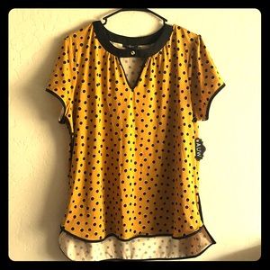 ❌SOLD❌ Blouse, polka dots